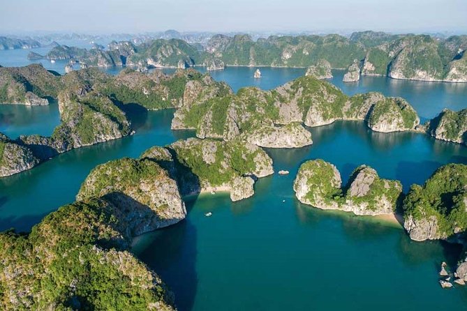 1 Day Boat Tour: HaLong Bay, Lan Ha Bay, Natural Beach and Full Moon Party - What this Cat Ba boat tour does well