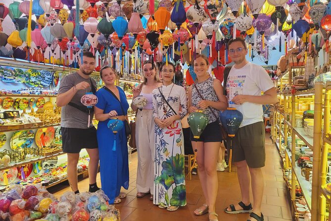 1-Hour Lantern Making Class in Hoi An - How the group size affects your experience