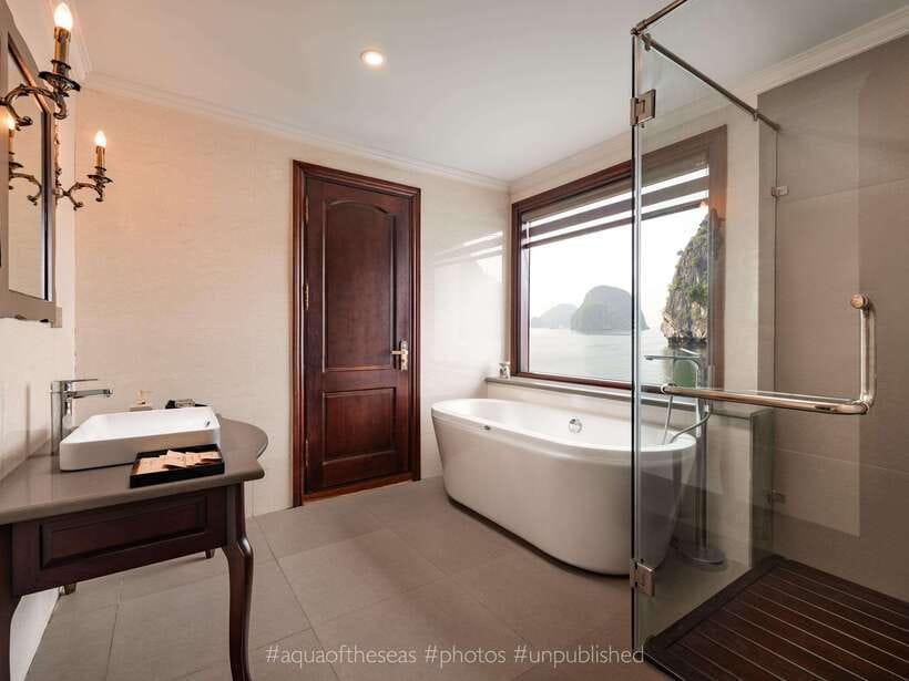 2-Day: Halong Lan Ha Bay 5 Stars Cruises w/Balcony & Bathtub - What a 2-day Ha Long Bay cruise really gives you