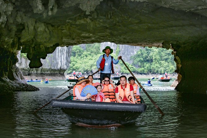 2-Day Oriental Sails Junk Cruise of Halong Bay - Kayaking or a sampan at Luon Cave