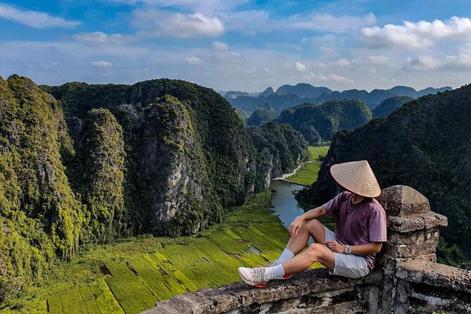 2 Day Private Tour in Ninh Binh with Mini Resort or 4 Star Hotel - A Northern Vietnamese Lunch, Then a Rural Bicycle Ride