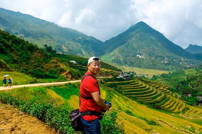 2 days authentic trekking tour in Sapa ( Homestay - Less touristy ) - Day 1: downhill trails from Ta Phin Village
