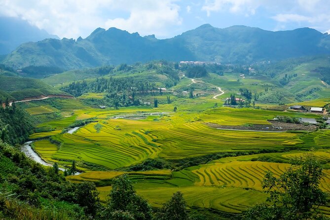 2 days authentic trekking tour in Sapa ( Homestay - Less touristy ) - What the $89 price really covers