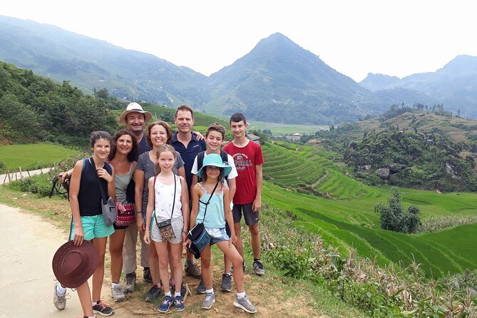 2 days authentic trekking tour in Sapa ( Homestay - Less touristy ) - The local contact is the main attraction