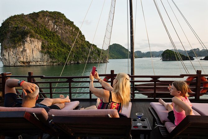 2D1N: Halong Bay 4-Star Cruise - Cave, Kayak, Swim, Meals - Cabin comfort and life aboard the boat