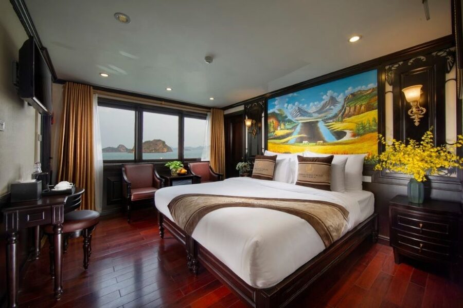 3 Day Hanoi - Ninh Binh - Halong Bay 5 Star Cruise & Balcony - Day 3: Tai chi and Sung Sot Cave