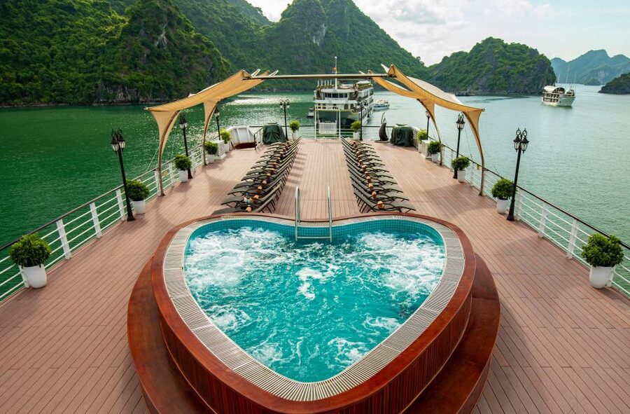3-Day Lan Ha Bay & Viet Hai 5★ Cruise + Free Hanoi Pickup - Getting to the boat and handling the details