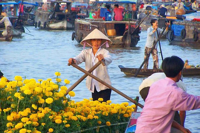 3-Day Mekong Delta Tour including: Cai Rang floating market - Day 1: From Ho Chi Minh City to the Mekong River