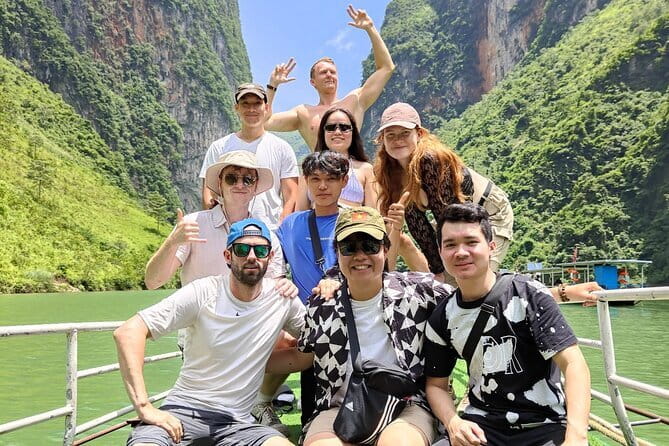3 Days All Inclusive Strawberry Ha Giang Small Group Tour - How the small-group format affects your days