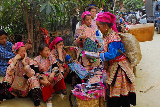 3-Night Sapa Trek and Homestay with Round Trip Transfer from Hanoi - What the $218 price includes