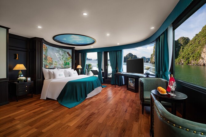 3D2N Luxury HaLong Bay with Aspira Cruise: kayak, Cat Ba island - Day three: sunrise, breakfast, and the return to shore