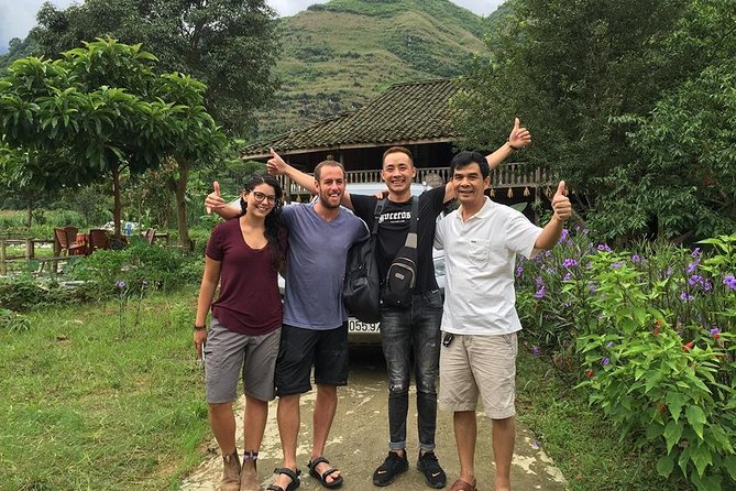3D2N PRIVATE CAR TOUR + ENGLISH SPEAKING DRIVER (Private rooms) - Day one: Ha Giang to Dong Van through the karst country