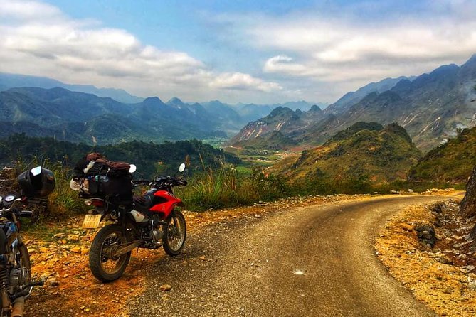 3D2N TOUR WITH EASYRIDERS 150cc (group 4-10Pax + private rooms) - Day 2: Du Gia to Dong Van and the Sa Li Pass