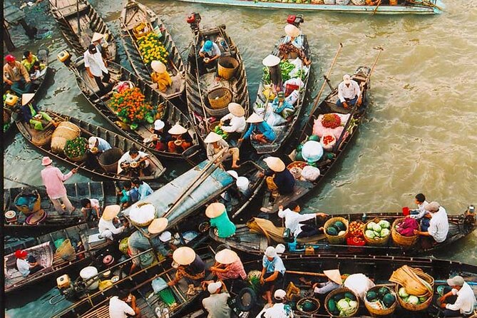 5-Day Best of Southern Vietnam: Cu Chi Tunnels & Mekong Delta - Day 2: Colonial Saigon, wartime memory, and Cu Chi