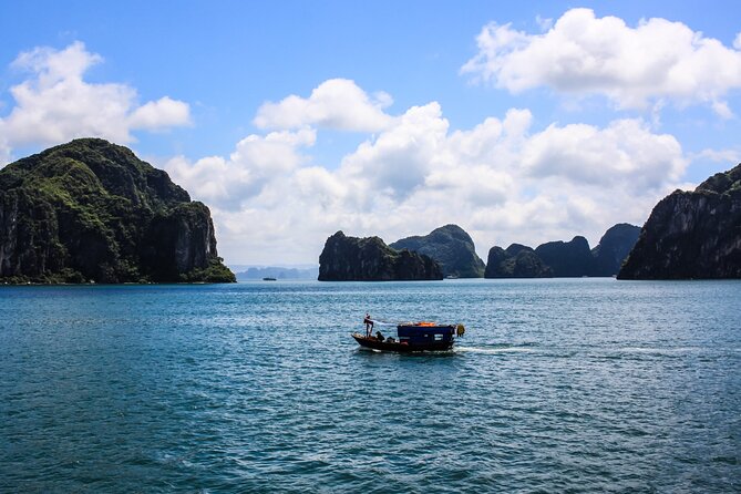 9-Day Tour of Vietnam with Airport Pick Up - Day 1: A soft landing in Hanoi