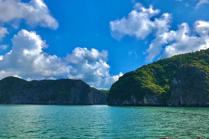 Amazing day - Boat trip discover real Ha Long Bay and Lan Ha Bay - Setting out from Cat Ba at 8:00