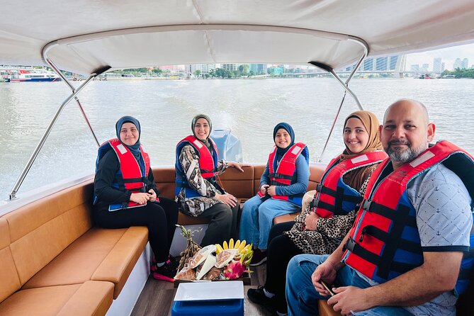 Authentic Mekong Delta Tour With Local Experts By SpeedBoat - Coconut candy, hand-wrapping, and a touch of tourist routine