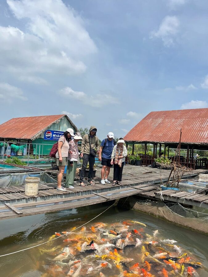Authentic Mekong Delta: Tuk Tuk, Rowing Boat, Biking Tour - The Guides Can Shape the Whole Experience