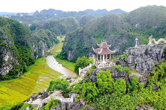 Bai Dinh- Mua Cave and Trang An boat trip - Trang An: nearly three hours on the water