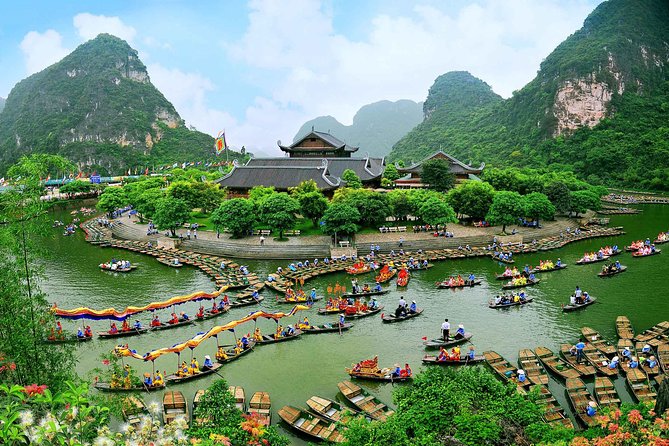 Bai Dinh, Trang An and Mua Cave Day Trip from Hanoi - Bai Dinh Pagoda: huge scale and hundreds of statues