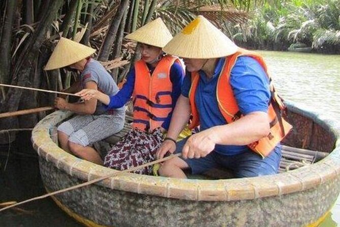 Basket Boat in Hoi An( visit water coconut forest,Crab fishing ) - Fresh fruit, coconut water, and the return journey