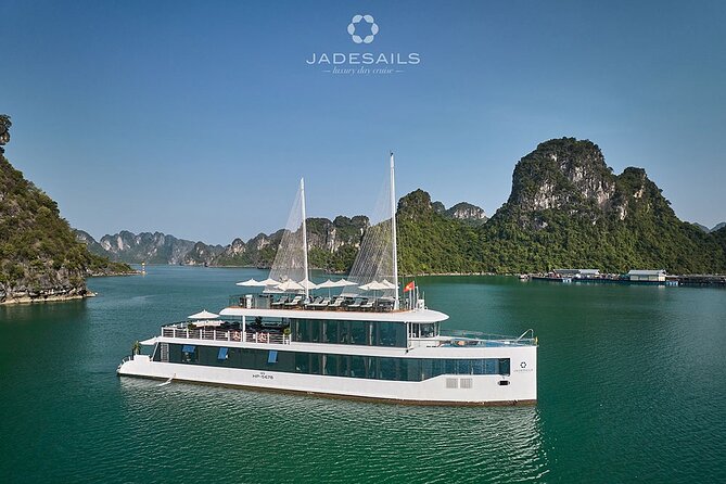 BEST SELLER: Ha Long Bay Luxury Cruise Day Tour - All Inclusive - Sung Sot Cave and the climb on Bo Hon Island