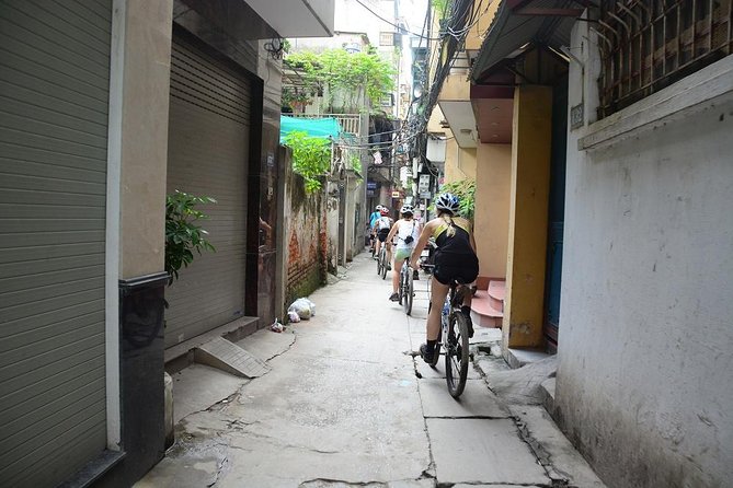 Bicycle Tours Hanoi: Half Day Hanoi City Bicycle Tours - Crossing Long Bien Bridge over the Red River