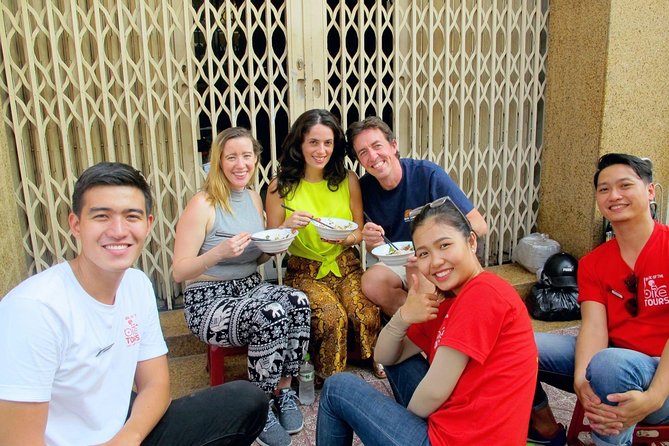 Big Eats & Small Seats - Starting at Le Van Tam Park