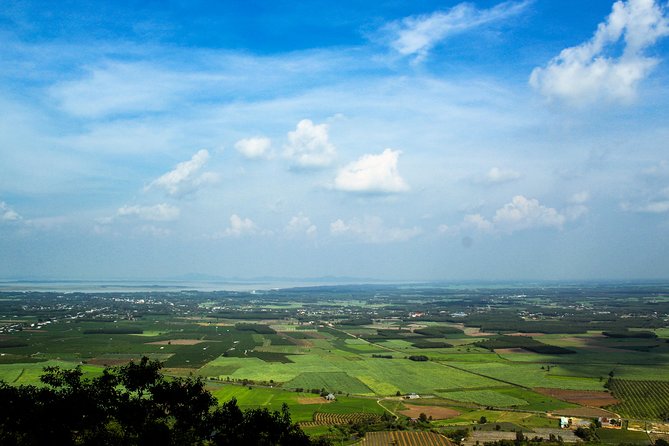 Black Virgin Mountain, Cao Dai Temple & Ben Duoc Cu Chi Tunnel - Who should book this experience
