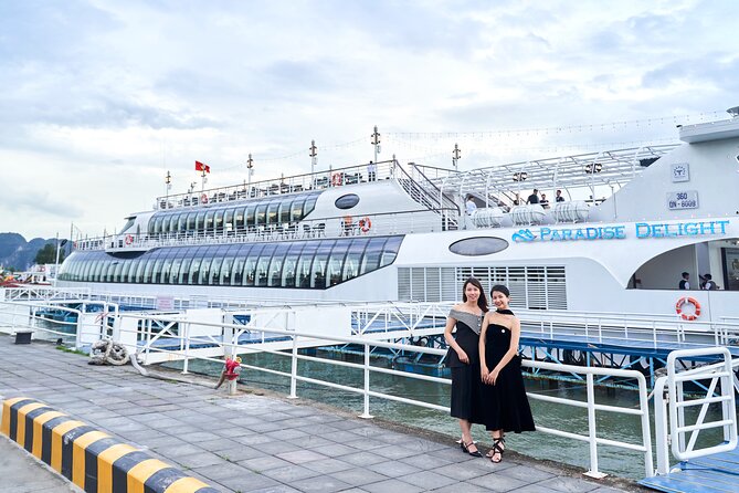 Buffet on Paradise Delight Dining Cruise Halong Bay Tour - What the $38 price really buys you