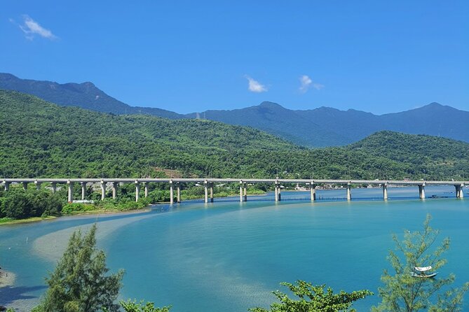 Bus Transfer from Hue to Hoi An with Sightseeing - Why this Hue to Hoi An transfer is good value