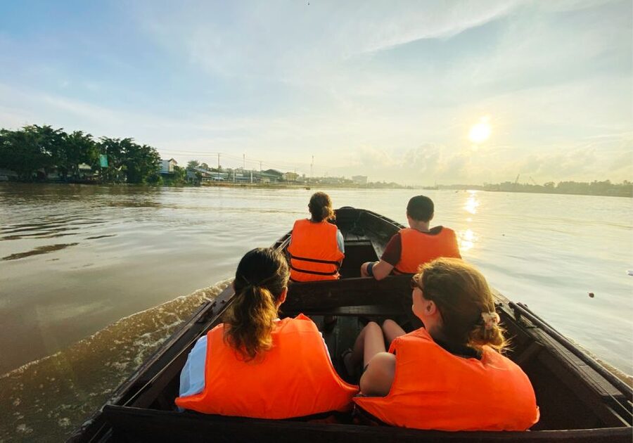 'Cai Rang' Floating Market 2-Day Tour With Biking & Boating - What the small group changes