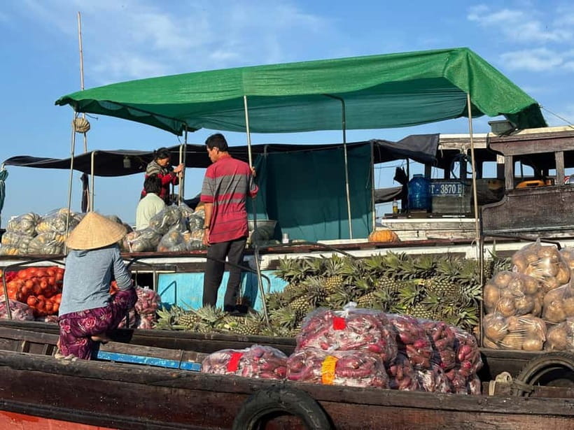 Can Tho: Floating Market, Cacao & Canals with French Guide - Breakfast served on the Mekong