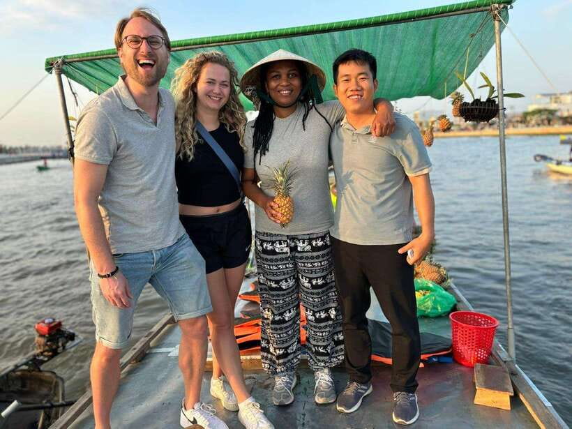 Can Tho: Floating Market, Canal, Cacao Farm & Mekong' Life - Cai Rang Floating Market, best seen from a small boat