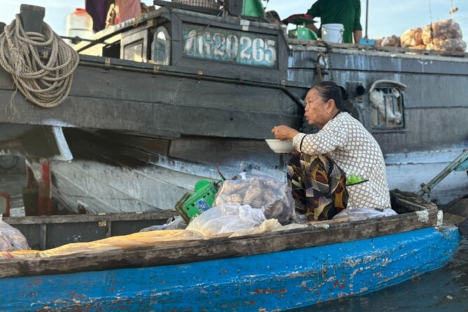Can Tho: Floating Market, Canals, Nature Reserve & Forest - Cai Rang at sunrise, around 6:00 a.m.