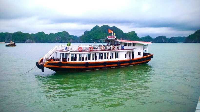 CAT BA :2D1N Lan Ha bay-Ha Long bay with Plankton Excursion - Swimming at Cam Lagoon