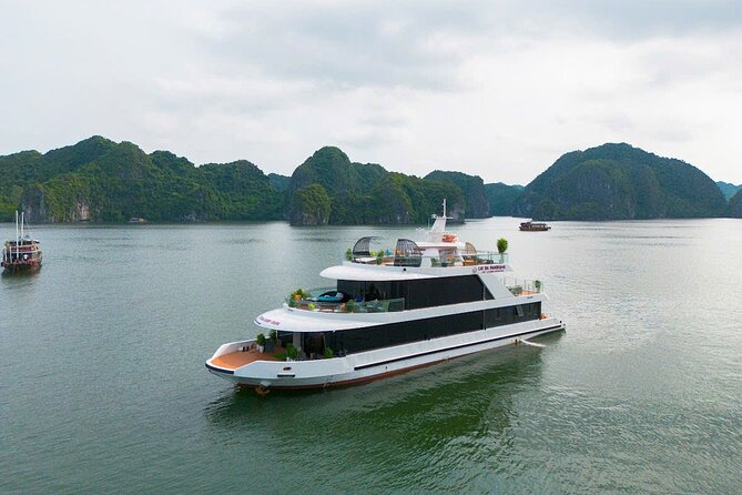 Cat Ba Island: Full-day Tour Lan Ha Bay with Luxury Cruise - Starting from Cat Ba town at 8:00