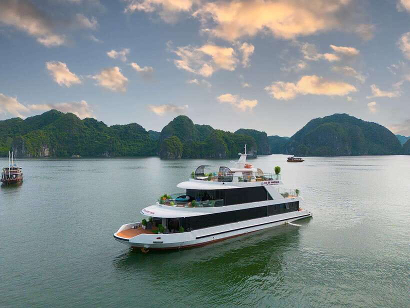 Cat Ba Island: Lan Ha Bay Full-Day with Luxury Cruise - Why Lan Ha Bay works well for a full day