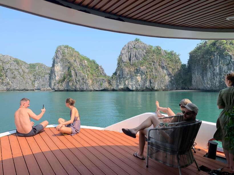 Cat Ba Island: Lan Ha Bay Full-Day with Luxury Cruise - Swimming at Ba Trai Dao
