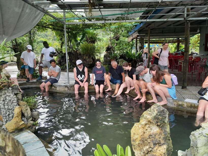 Cat Ba: Lan Ha, HaLong bay full day- biking, kayaking, lunch - A shared Vietnamese lunch on the boat