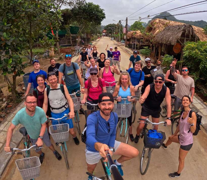 Cat Ba: Lan Ha, HaLong bay full day- biking, kayaking, lunch - Floating fishing villages and limestone islets