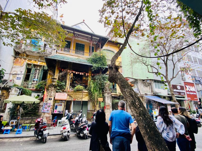 Coffee, History, and Architecture of the French Quarter - Hoan Kiem Lake and the Metropole Hotel