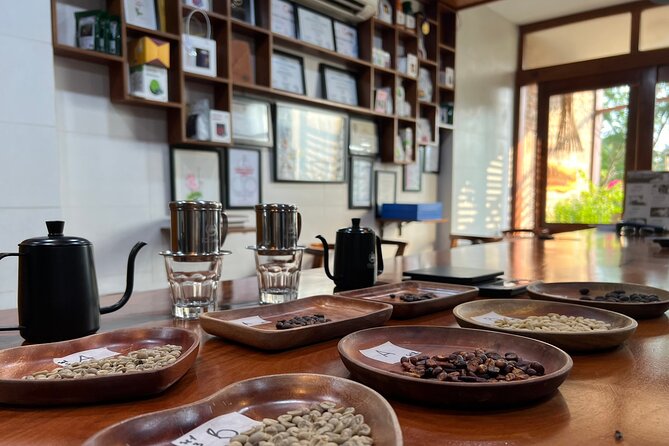 Coffee Workshop in Ho Chi Minh City: Discover the art of coffee - Cupping puts the roast comparison to work