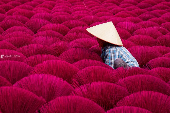 Colors of Incense village Quang Phu Cau - The early Hanoi pickup and long road out