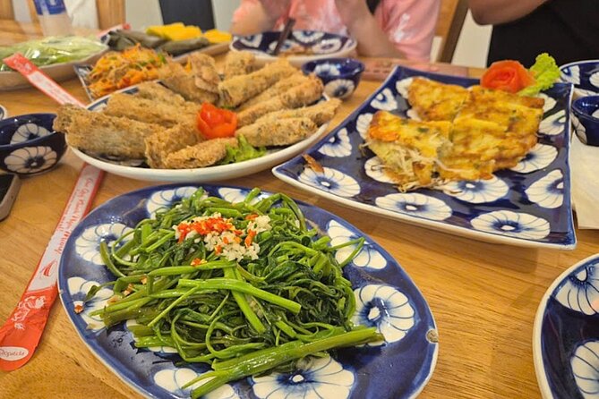 Cooking Class and Coconut Basket Boat Ride by Hangcoconut - Who will enjoy this more than a standard food tour?