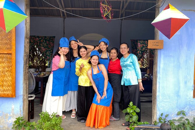 Cooking Class Hoi An - Organic Garden - Farming Tour-Handicrafts - Making rice paper by hand