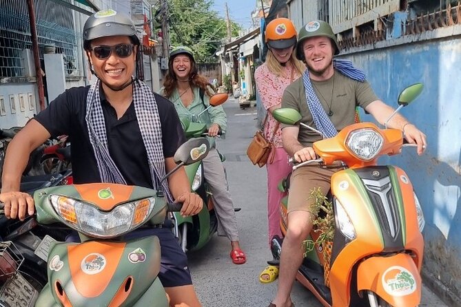 Cooking class & Vibrant Market by Scooter/Tuktuk (Half-Day) - Getting around by scooter or tuk-tuk