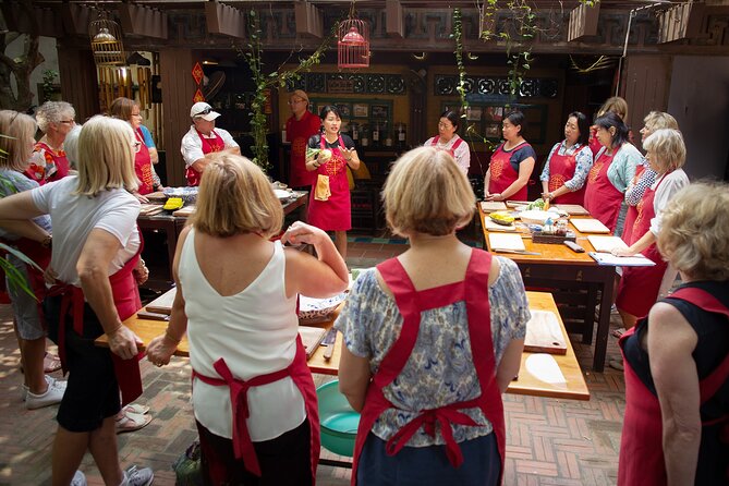Cooking class with market visit - Starting in Hanoi with a clear meeting point