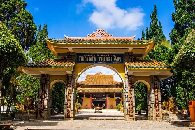 Da Lat Loop Tour On Motorbike - Private Tour - Meeting the K’Hor community at Chicken Village