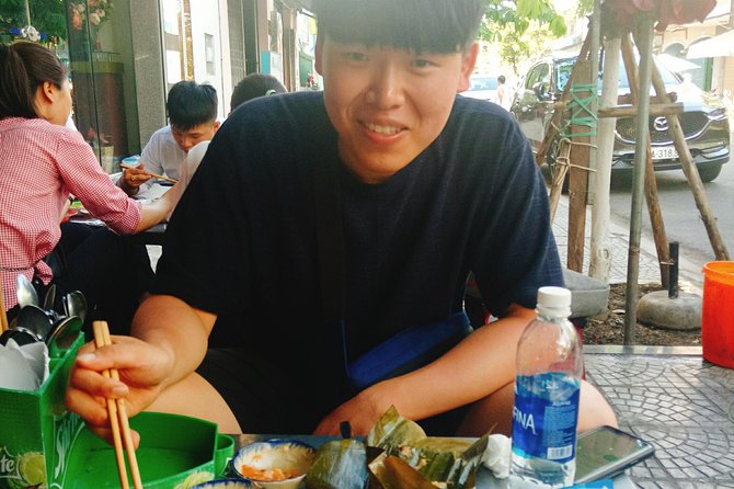 Da Nang Food Tour by Motorbike - The market and the balut challenge